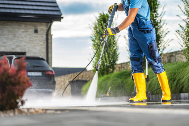 Reliable Monticello, IA Pressure washing Solutions